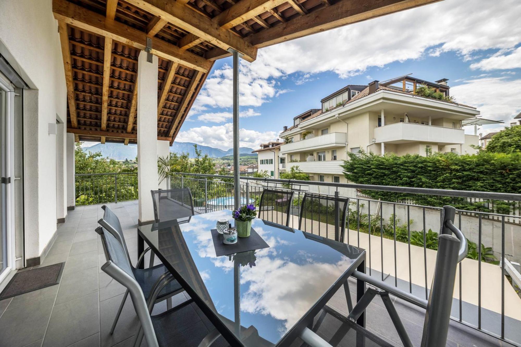 Angerblick Apartment Апиано сула Страда дел Вино Екстериор снимка