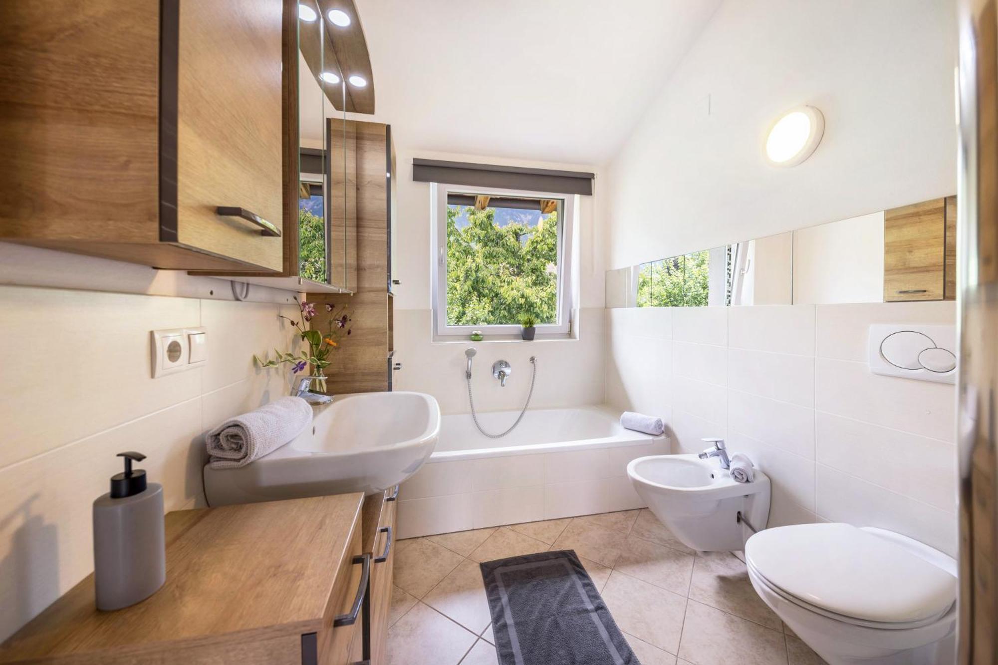 Angerblick Apartment Апиано сула Страда дел Вино Екстериор снимка